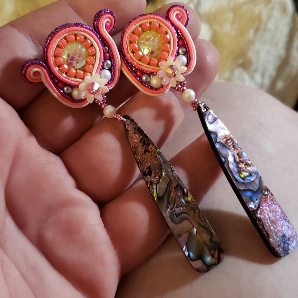 Customized Shoutache Jewelry - Picture 2 of 4